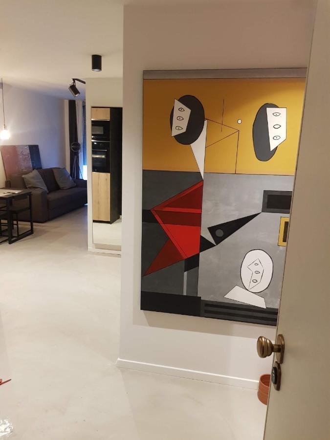 Apartman Vip, With Free Garage Parking Pula Bagian luar foto
