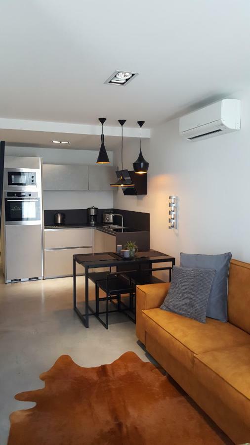 Apartman Vip, With Free Garage Parking Pula Bagian luar foto