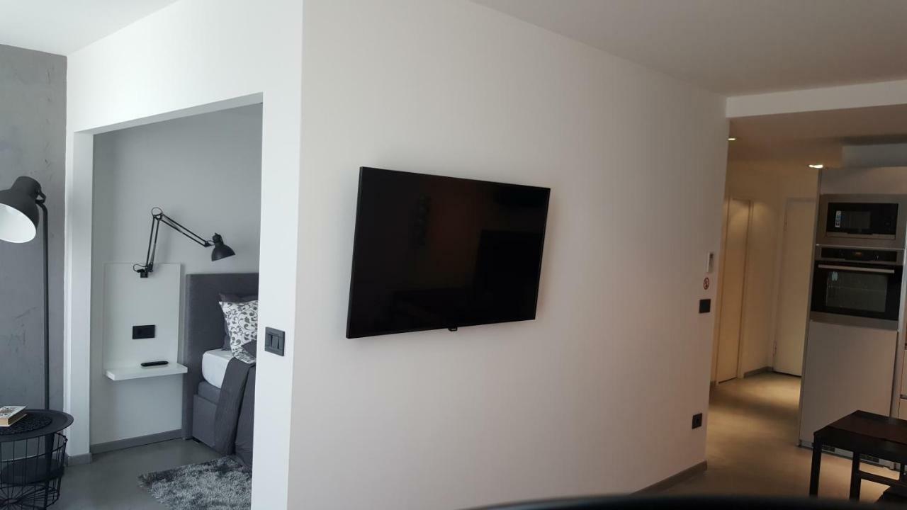 Apartman Vip, With Free Garage Parking Pula Bagian luar foto