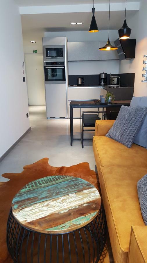 Apartman Vip, With Free Garage Parking Pula Bagian luar foto