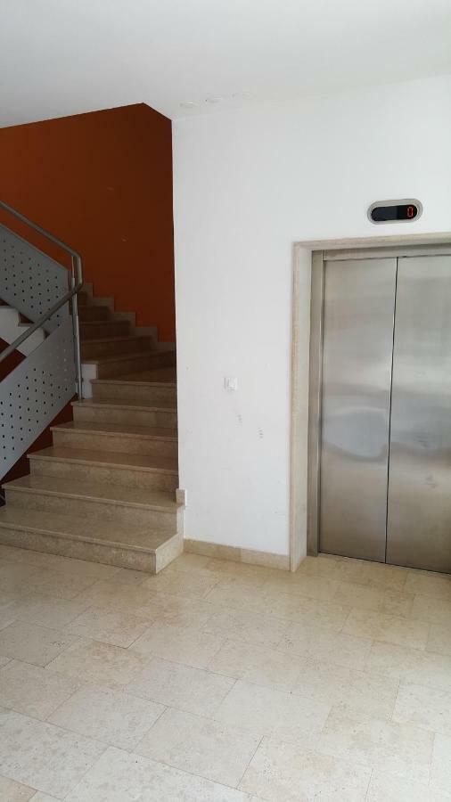 Apartman Vip, With Free Garage Parking Pula Bagian luar foto
