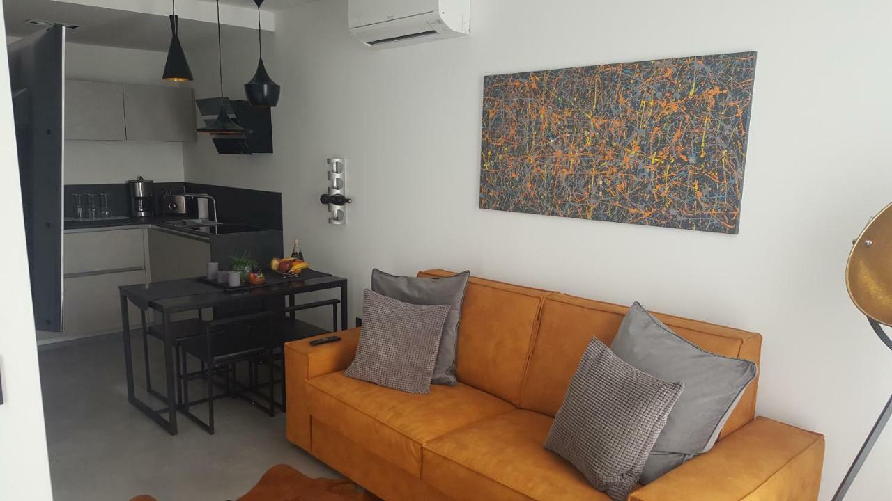 Apartman Vip, With Free Garage Parking Pula Bagian luar foto