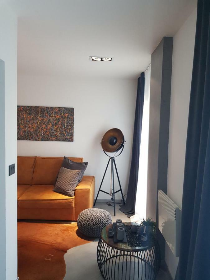 Apartman Vip, With Free Garage Parking Pula Bagian luar foto