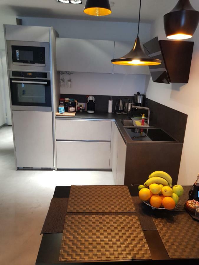 Apartman Vip, With Free Garage Parking Pula Bagian luar foto